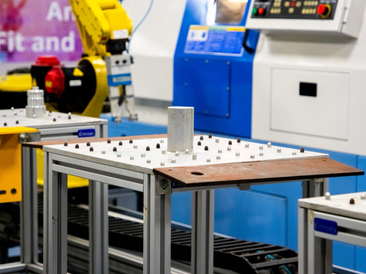Automatisierte Produktion in einer deutschen Automobilfabrik