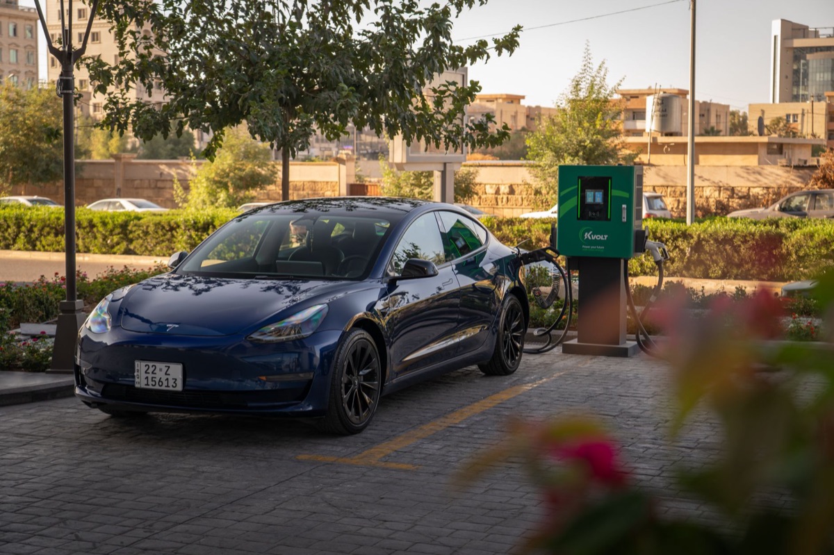 Estación de carga para vehículos eléctricos de lujo en Alemania