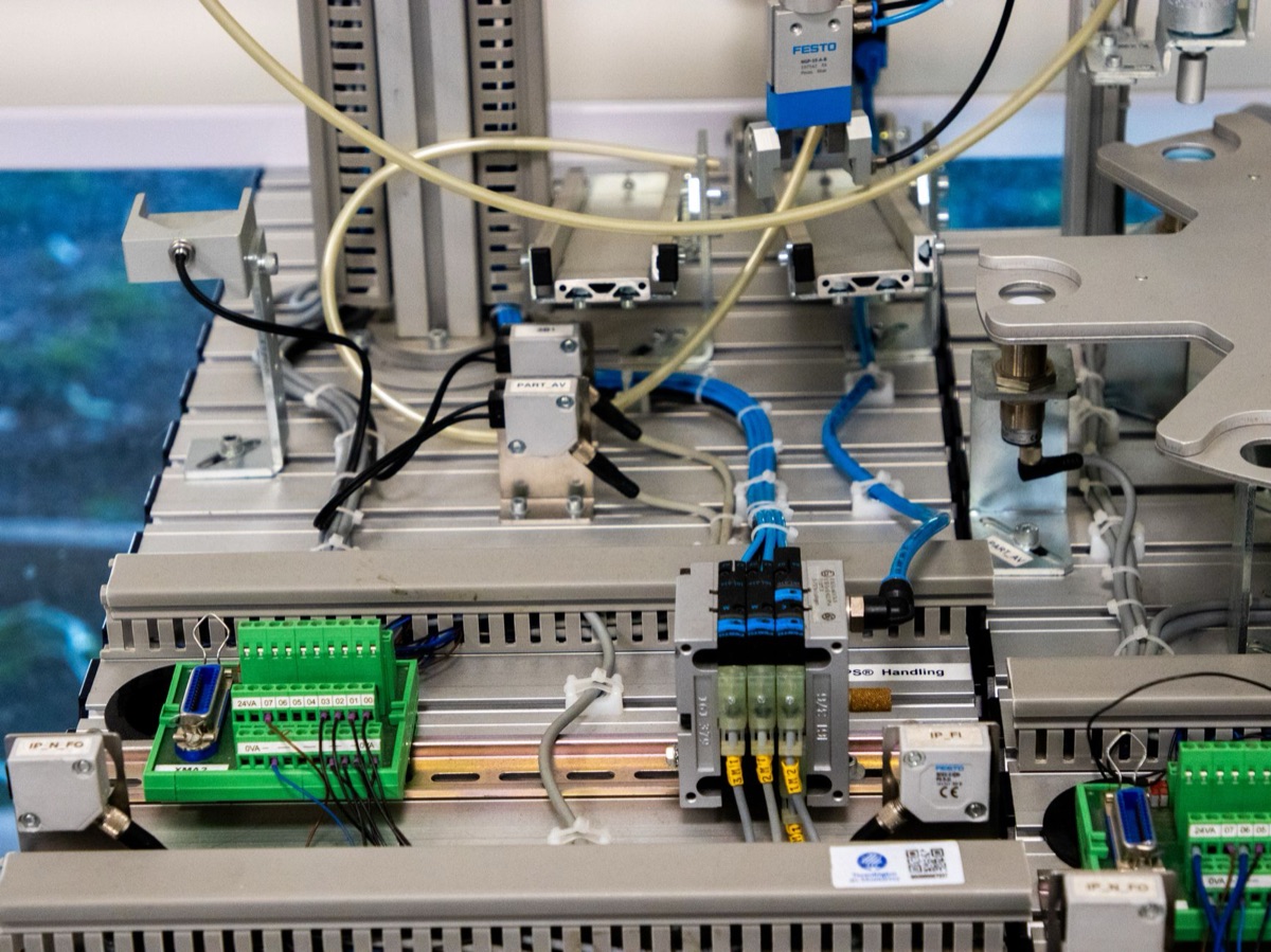 linea di produzione di pacchi batteria per veicoli elettrici