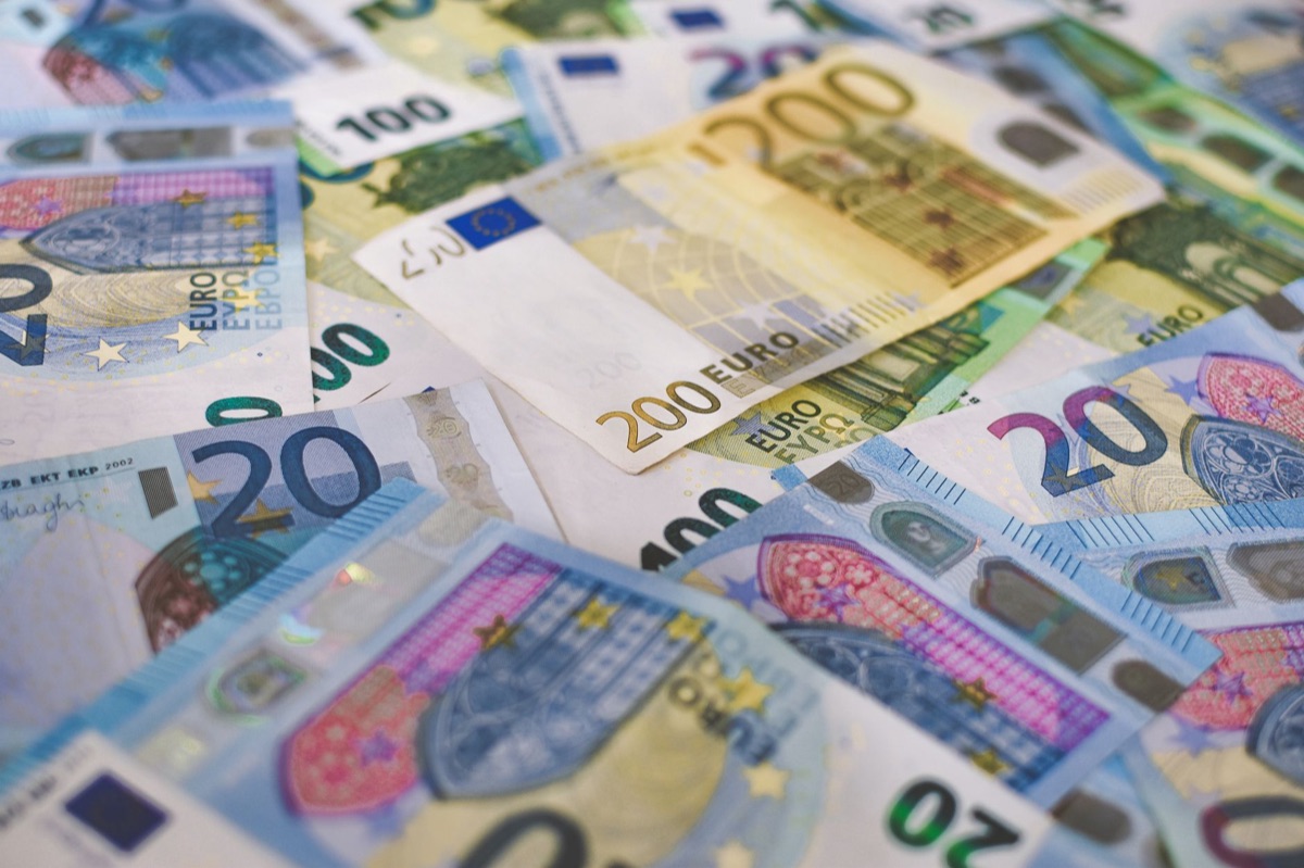 Europese economische indicatoren en eurobiljetten