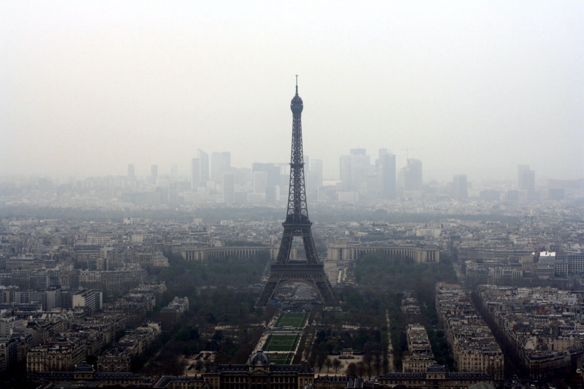 Tour Eiffel avec la skyline de Berlin