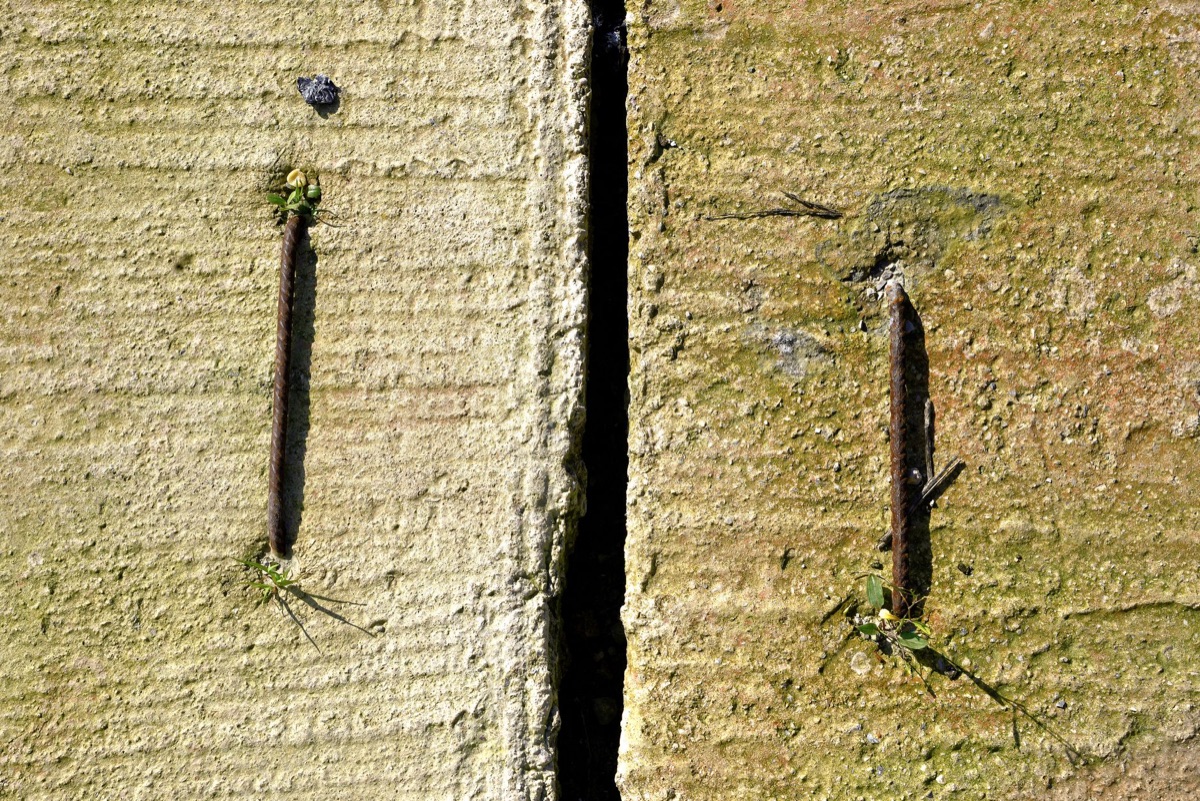Section du mur de Berlin avec béton et rouille