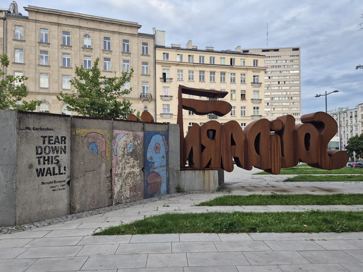 Berlin wall fragments