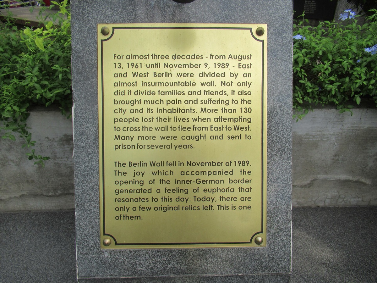fragmenst muro berlín