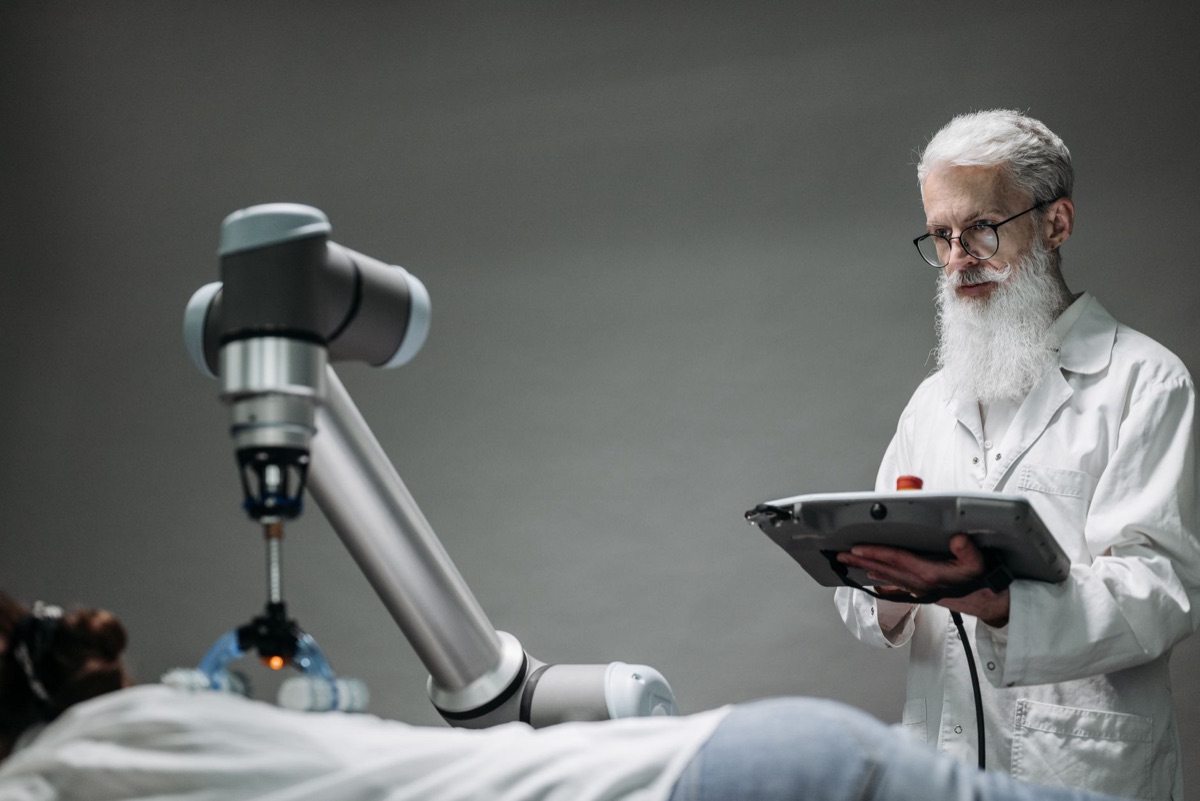 Deutscher medizinischer Roboter in Krankenhaus